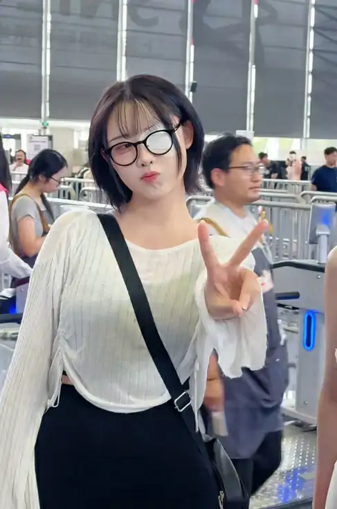 ChinaJoy,Yasal,韩援,COSer,粉丝互动,常服,眼睛受伤,2025,小红书,职业素养