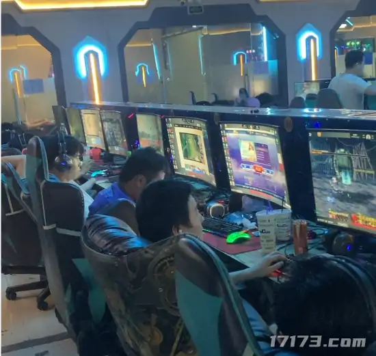 网吧,热血传奇,传奇之梦黄金版,游戏,装备,团战,英雄联盟,青春记忆,查房,挂机系统