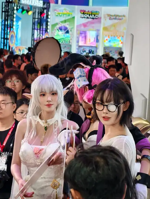 ChinaJoy,Yasal,韩援,COSer,粉丝互动,常服,眼睛受伤,2025,小红书,职业素养