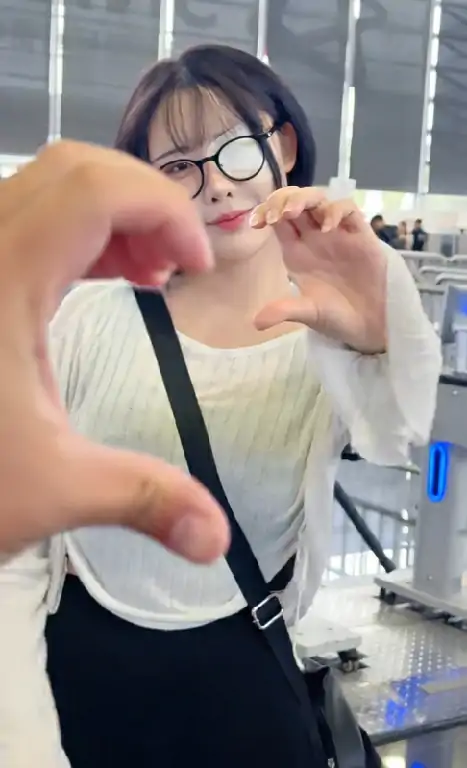 ChinaJoy,Yasal,韩援,COSer,粉丝互动,常服,眼睛受伤,2025,小红书,职业素养