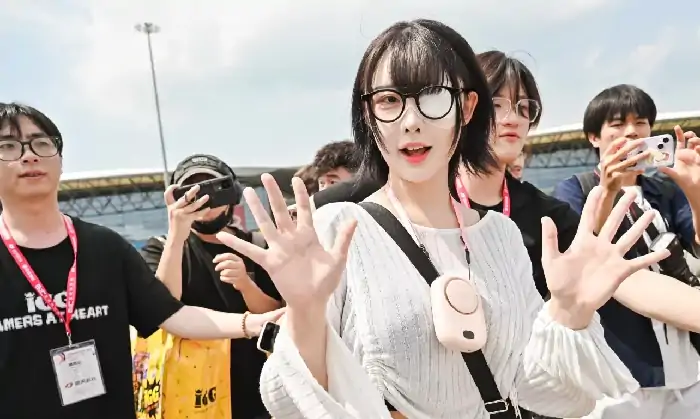 ChinaJoy,Yasal,韩援,COSer,粉丝互动,常服,眼睛受伤,2025,小红书,职业素养