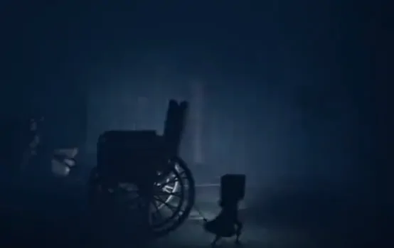 小小梦魇手电筒怎么开 小小梦魇手机版手电筒攻略
